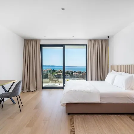 New! Seaview Nocturno With 4 En-suite Bedrooms, Private 35smq Infinity Pool With Hydromassage