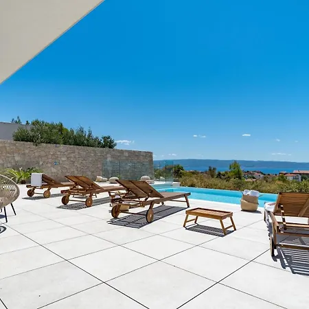 New! Seaview Nocturno With 4 En-suite Bedrooms, Private 35smq Infinity Pool With Hydromassage