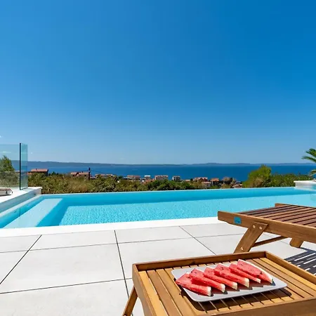 New! Seaview Nocturno With 4 En-suite Bedrooms, Private 35smq Infinity Pool With Hydromassage Podstrana