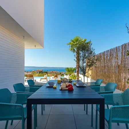New! Seaview Nocturno With 4 En-suite Bedrooms, Private 35smq Infinity Pool With Hydromassage *