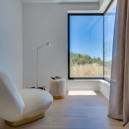 New! Seaview Nocturno With 4 En-suite Bedrooms, Private 35smq Infinity Pool With Hydromassage Villa Podstrana