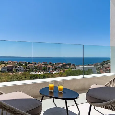 New! Seaview Nocturno With 4 En-suite Bedrooms, Private 35smq Infinity Pool With Hydromassage Villa