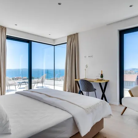 New! Seaview Nocturno With 4 En-suite Bedrooms, Private 35smq Infinity Pool With Hydromassage Villa