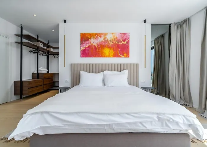 Seaview Nocturno With 4 En-suite Bedrooms, Private 35smq Infinity Pool With Hydromassage 别墅 珀德垂那