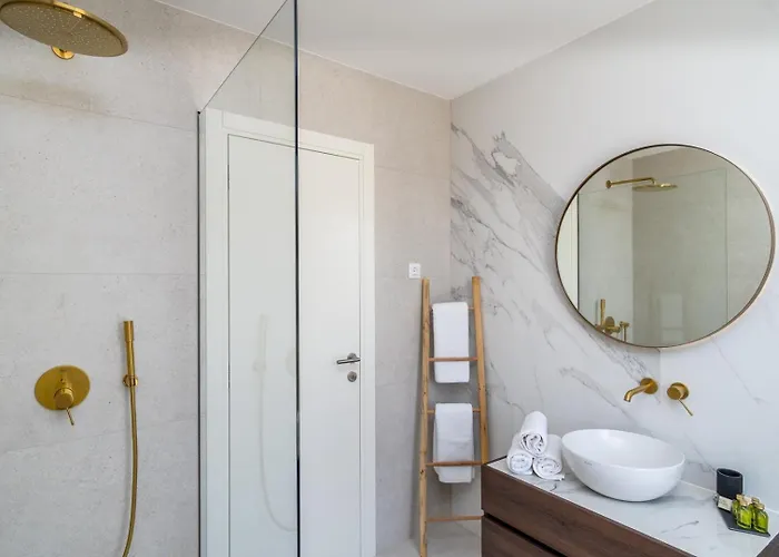 Seaview Nocturno With 4 En-suite Bedrooms, Private 35smq Infinity Pool With Hydromassage *