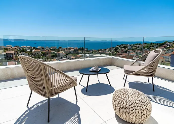 Seaview Nocturno With 4 En-suite Bedrooms, Private 35smq Infinity Pool With Hydromassage 别墅 *