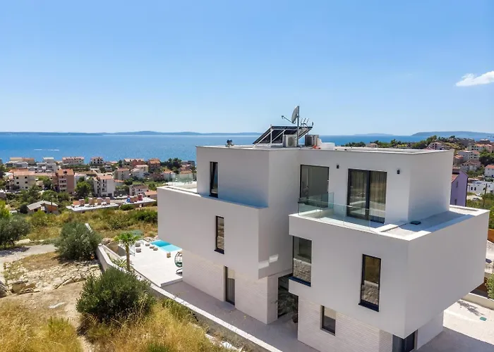 Seaview Nocturno With 4 En-suite Bedrooms, Private 35smq Infinity Pool With Hydromassage *